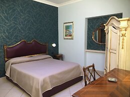 HOTEL SERENA