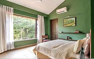 4BR w Pool in Morjim - Villa Corsa by Hireavilla