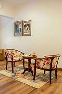 Luxe Apt w Balcony Rooftop Pool 15 min to Beach