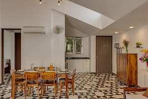 2BR w Rooftop Pool in North Goa Close to Beaches