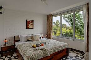 2BR w Rooftop Pool in North Goa Close to Beaches