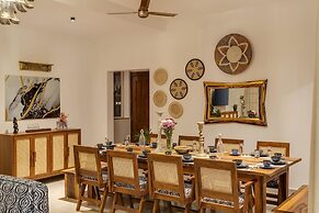 Field View Villa With Pool Perfect for Big Groups