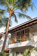 Field View Villa With Pool Perfect for Big Groups