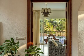 Field View Villa With Pool Perfect for Big Groups
