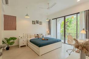 1BR Apt in Candolim With Pool 5 Mins From Beach