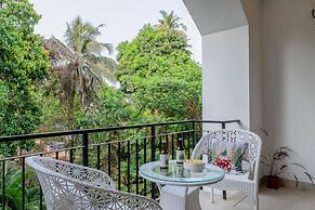 1BR Apt in Candolim With Pool 5 Mins From Beach