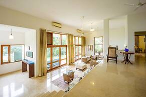 Hilltop Villa With Pool River View Whitehouse
