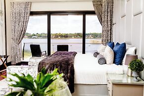 ONE O EIGHT BOUTIQUE HOTEL