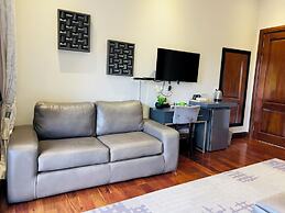 ONE O EIGHT BOUTIQUE HOTEL