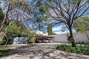 Exclusive House with Lake Chapala Access