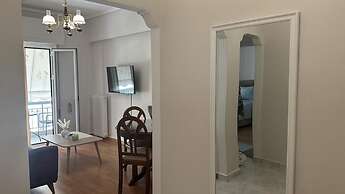 Apartment With Stunning Views - Sleeps 3 & Parking
