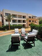 Whispering Waters, Two Bedroom With a Garden, Azha