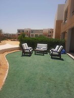 Whispering Waters, Two Bedroom With a Garden, Azha