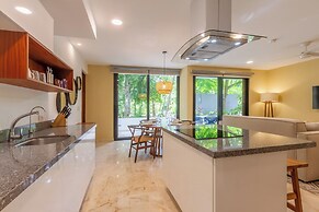 Tropical Retreat Pools Golf Gym