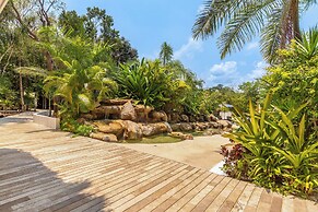 Tropical Retreat Pools Golf Gym