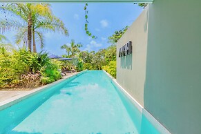 Tropical Retreat Pools Golf Gym