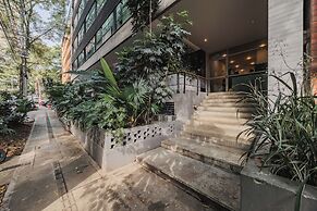 Spot Building
