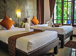 Thanawong Pool Villa