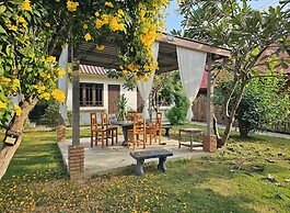Thanawong Pool Villa