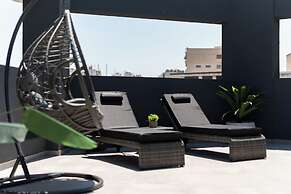 Kosmos Luxury Residences