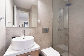 Kosmos Luxury Residences