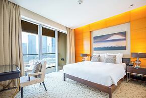Lux 1BR Apt in Dubai Mall Residences