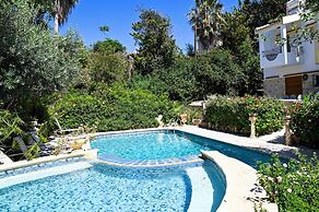 Kritos Apartments With Two Bedrooms