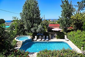 Kritos Apartments With Two Bedrooms