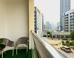 WOW Studio w Balcony and Canal View