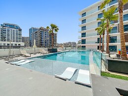 Lux Studio in Arjan With Pool and Full Amenities