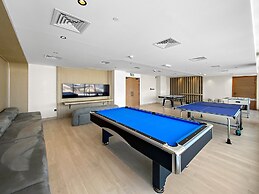 Chic Studio in Arjan With Pool Game Room and gym