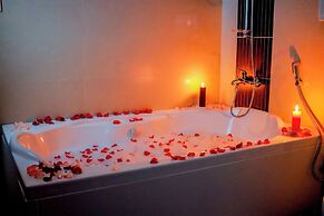 Parrot Hotel Arusha