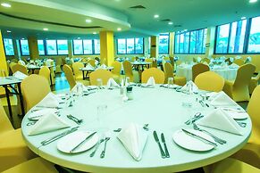 Parrot Hotel Arusha