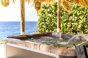 Kas di So o Ocean Front Luxury Villa
