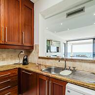 Private Holiday Apartment w Pool and Views Bali E