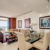 Private Holiday Apartment w Pool and Views Bali E