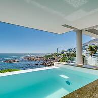 Private Holiday Apartment w Pool and Views Bali E