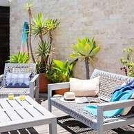 Beachy Apartment w Pool Ocean Views Beach Steps