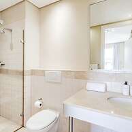 Simplistic Elegance at Altmore 203