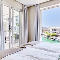 Simplistic Elegance at Altmore 203