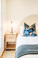 Seaside Escape Apartment Sea La View