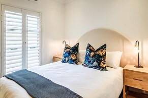 Seaside Escape Apartment Sea La View