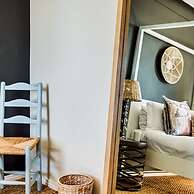 Escape to Exquisite Ellesmere 401