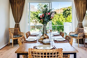 Escape to Exquisite Ellesmere 401