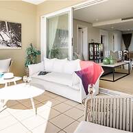 Escape to Exquisite Ellesmere 401