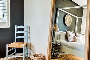 Escape to Exquisite Ellesmere 401