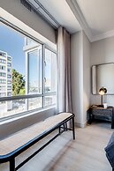 Cape Towns Charming Seaside Avaya Apartment
