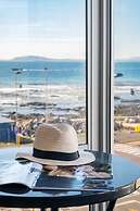 Cape Towns Charming Seaside Avaya Apartment