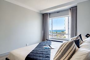 Cape Towns Charming Seaside Avaya Apartment