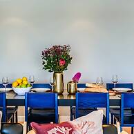 Picturesque Seaside Haven Aretzi